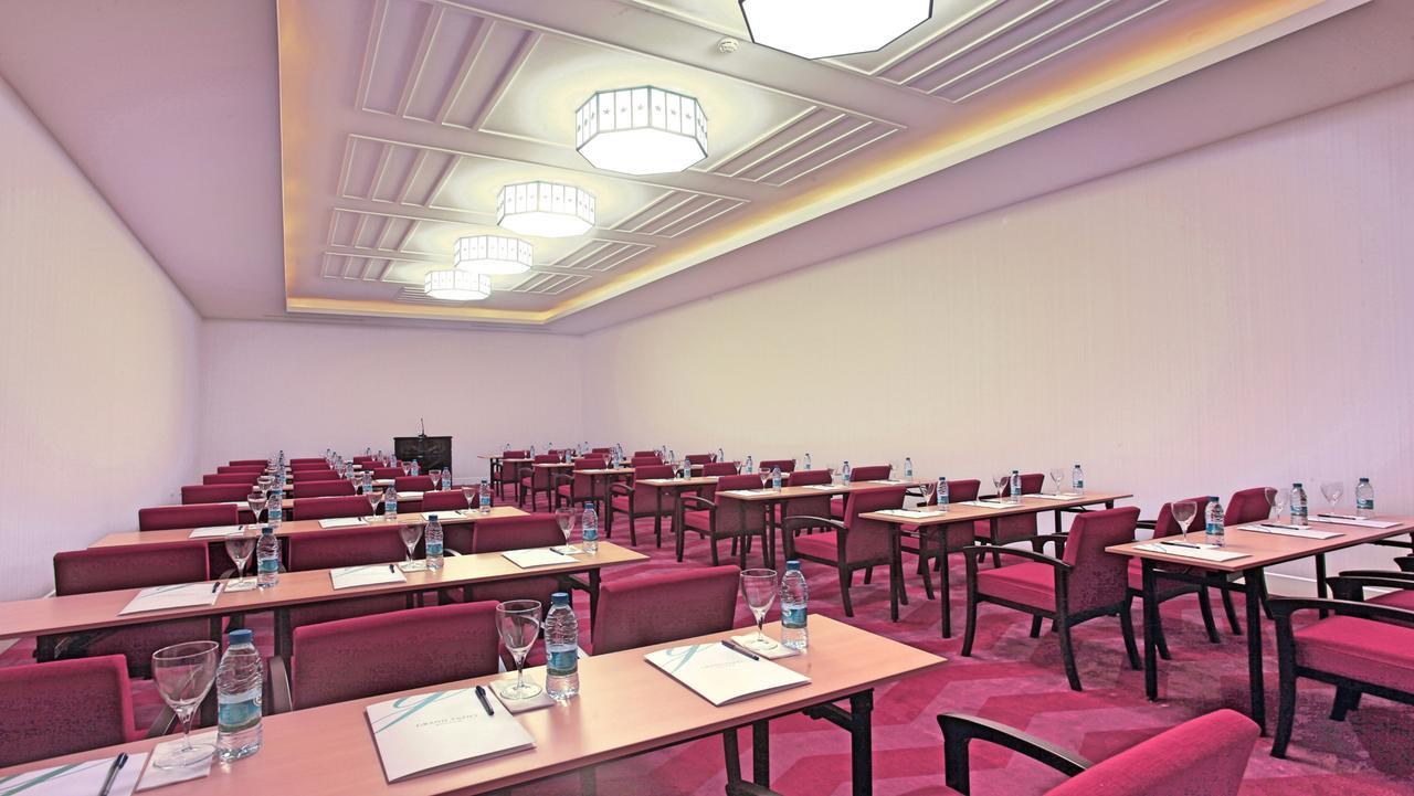 Hillstone & Отель 5*
