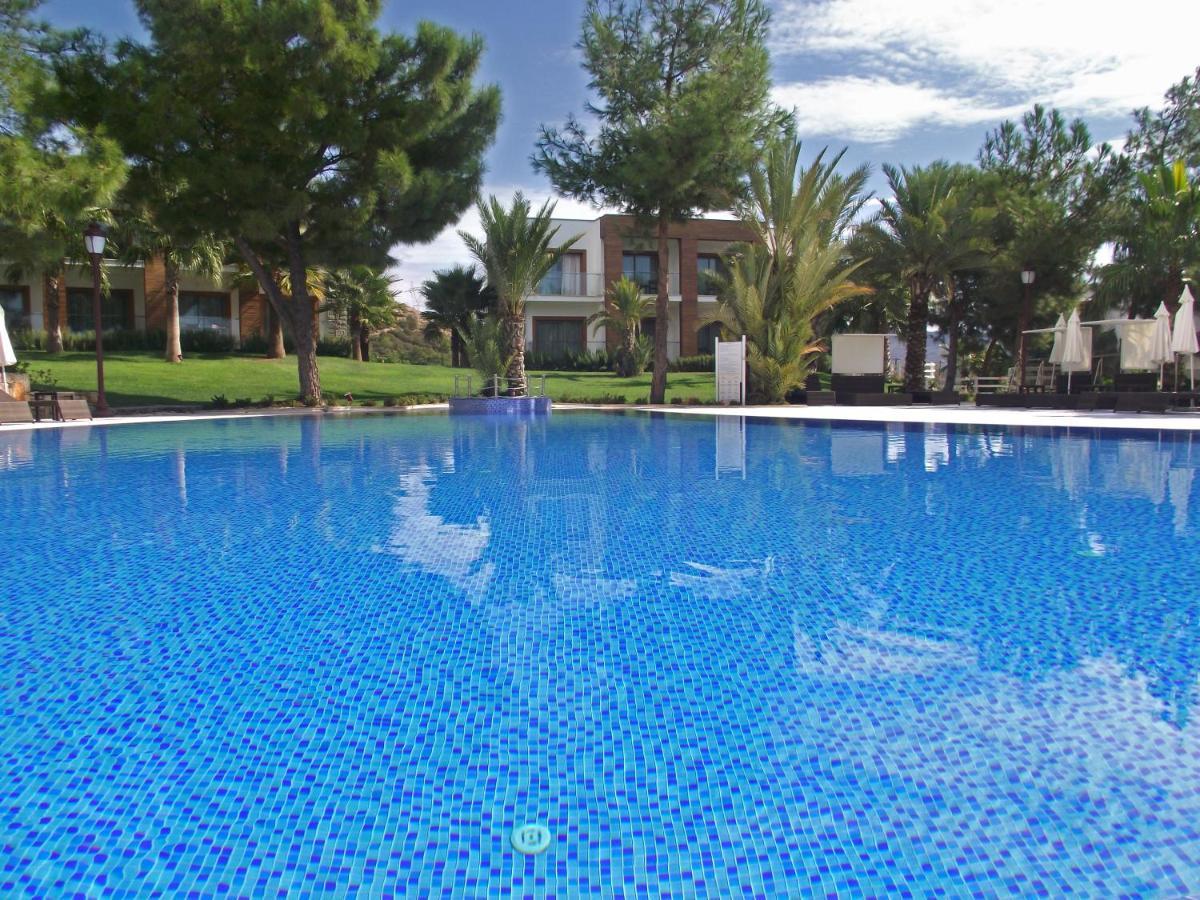 Отель Hillstone & 5*